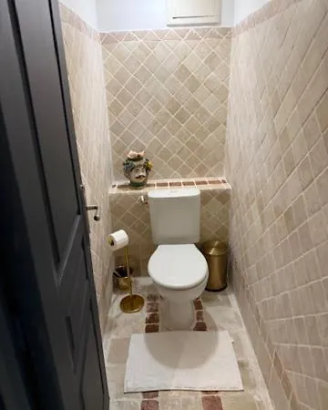 Romana Nocleg ze śniadaniem Saint-Tropez