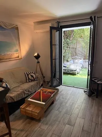 Romana Bed & Breakfast 4*